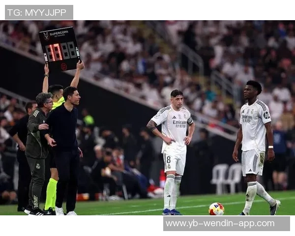 马卡分析皇马右路困境阿隆索仍在寻觅最佳人选解决方案